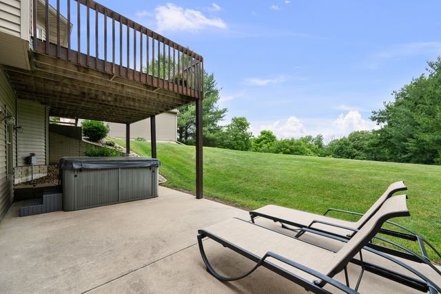 2608 W 3rd Street, Coal Valley, IL 61240