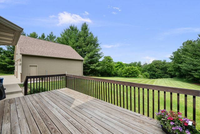2608 W 3rd Street, Coal Valley, IL 61240