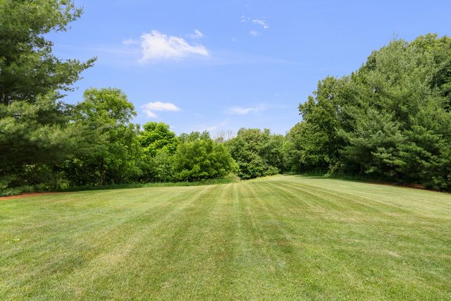 2608 W 3rd Street, Coal Valley, IL 61240
