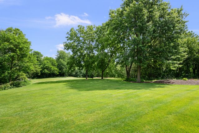 2608 W 3rd Street, Coal Valley, IL 61240