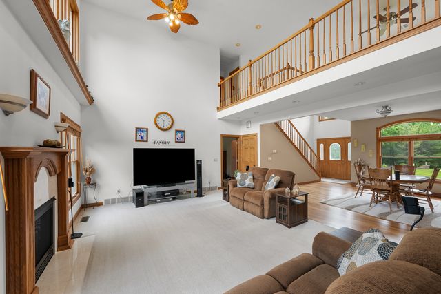 2608 W 3rd Street, Coal Valley, IL 61240