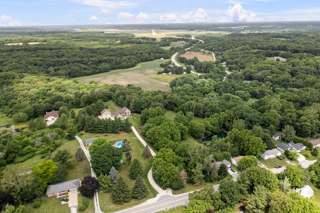 2608 W 3rd Street, Coal Valley, IL 61240