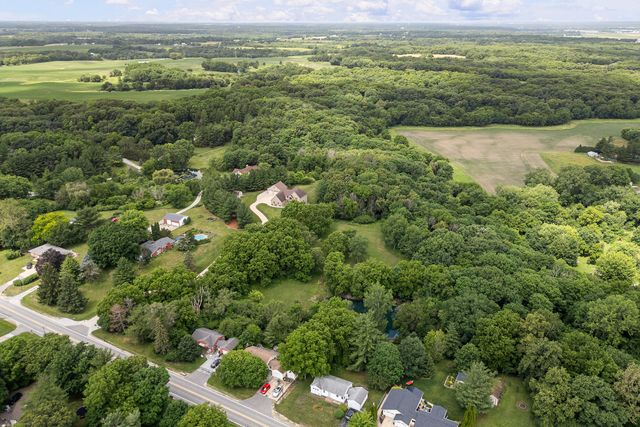 2608 W 3rd Street, Coal Valley, IL 61240
