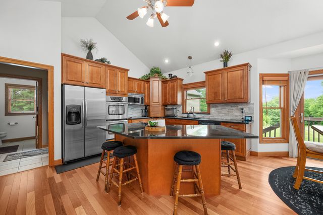 2608 W 3rd Street, Coal Valley, IL 61240