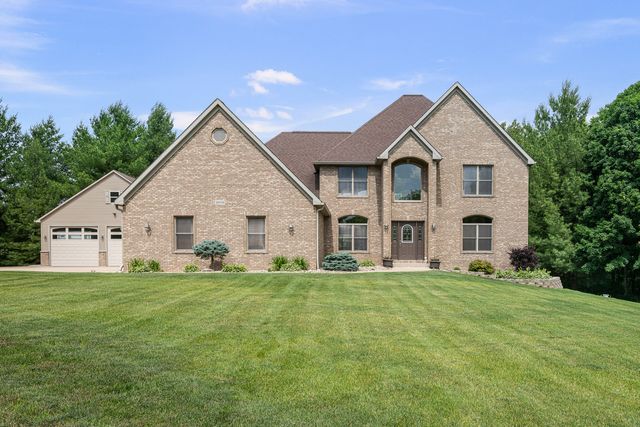 2608 W 3rd Street, Coal Valley, IL 61240