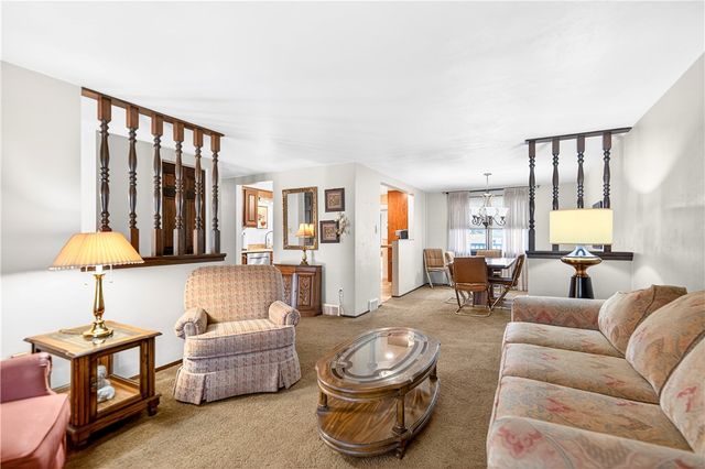 1548 Amelia Ave, South Park, PA 15129