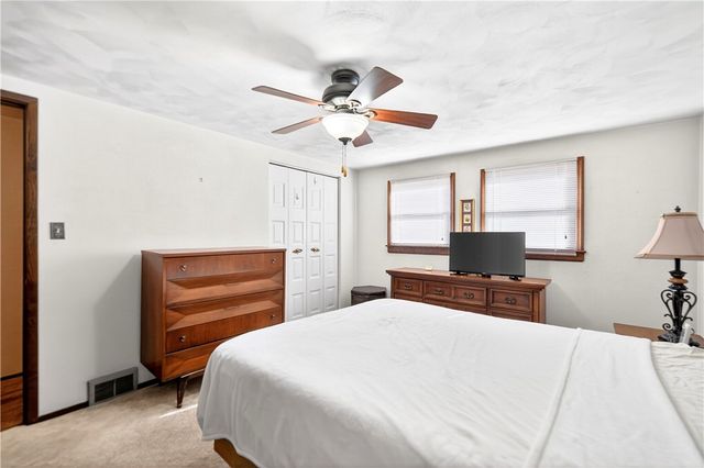 1548 Amelia Ave, South Park, PA 15129