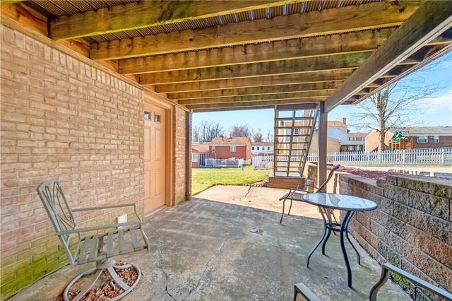 1548 Amelia Ave, South Park, PA 15129