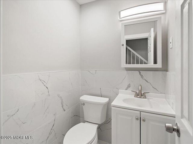 74 Fieldcrest Way, Hazlet, NJ 07730