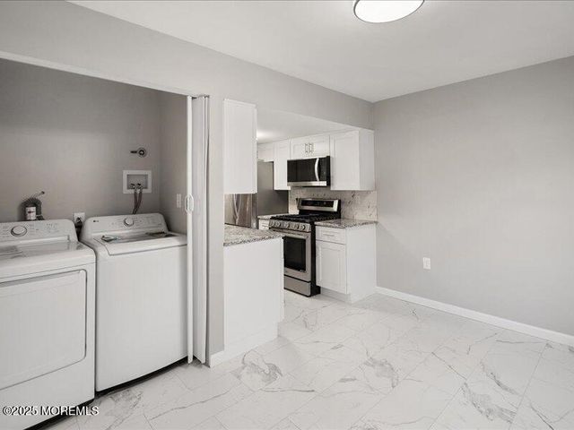 74 Fieldcrest Way, Hazlet, NJ 07730