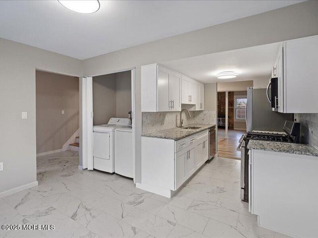 74 Fieldcrest Way, Hazlet, NJ 07730