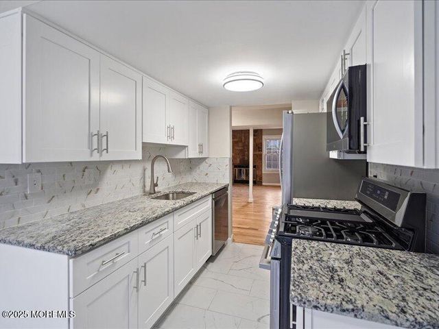 74 Fieldcrest Way, Hazlet, NJ 07730