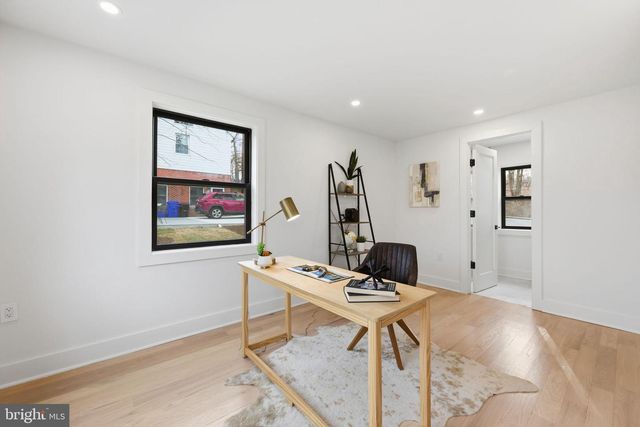 9200 CEDAR LN, Bethesda, MD 20814