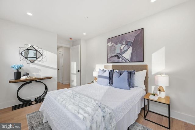 9200 CEDAR LN, Bethesda, MD 20814