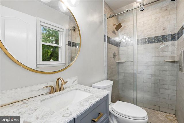 131 CASMAR ST SE, Vienna, VA 22180
