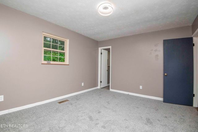2703 Wildwood Road, Maryville, TN 37804