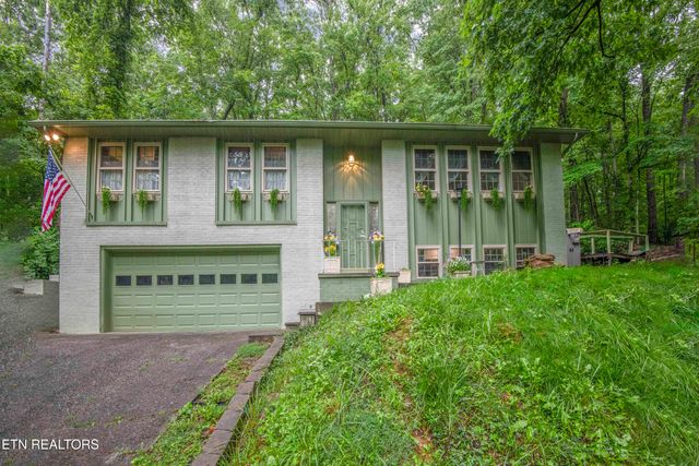 2703 Wildwood Road, Maryville, TN 37804