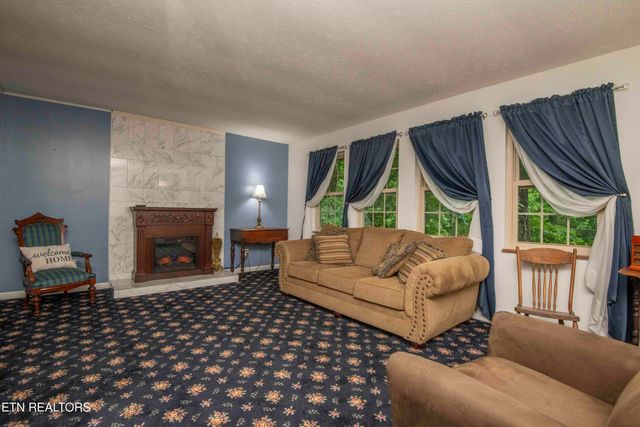 2703 Wildwood Road, Maryville, TN 37804