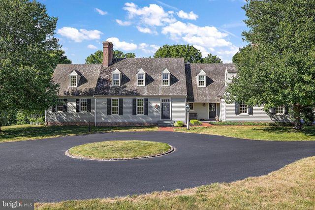 4635 NEWARK RD, Cochranville, PA 19330