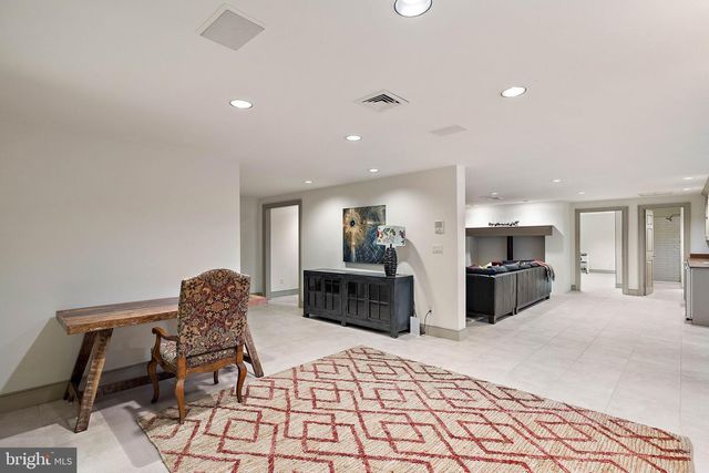 4635 NEWARK RD, Cochranville, PA 19330