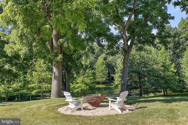 4635 NEWARK RD, Cochranville, PA 19330