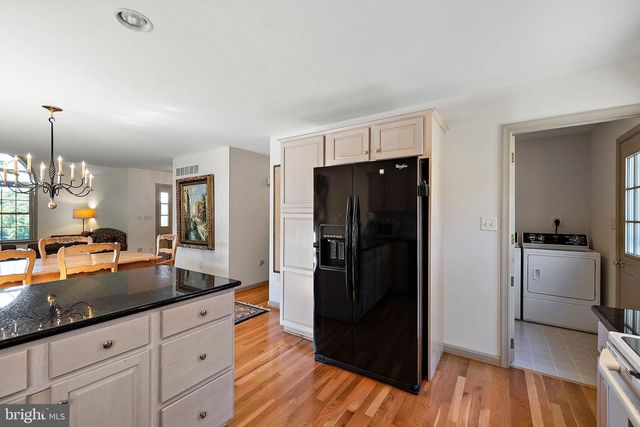 4635 NEWARK RD, Cochranville, PA 19330