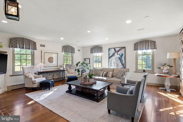 4635 NEWARK RD, Cochranville, PA 19330