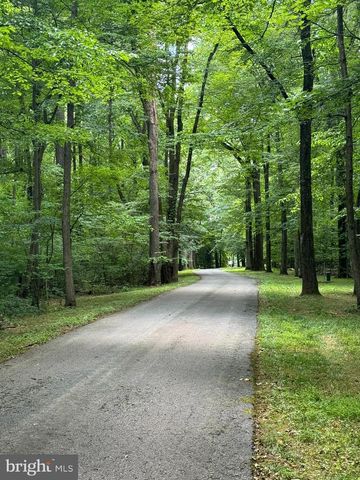 4635 NEWARK RD, Cochranville, PA 19330