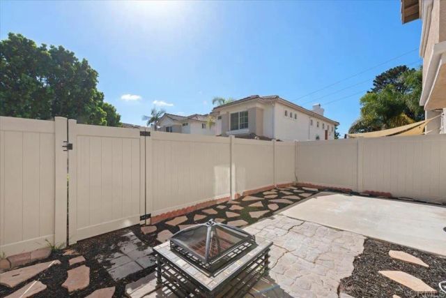 1275 Natoma Way Way B, Oceanside, CA 92057