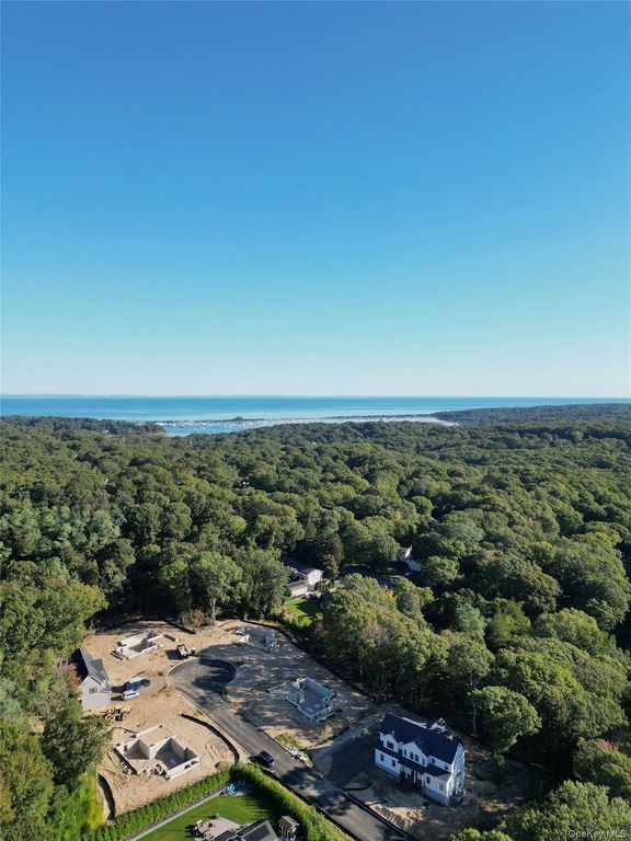 6 Pine Hill Ct, Port Jefferson, NY 11777 — photo 5
