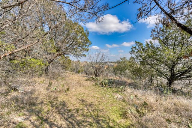 103 Palmie LN, Marble Falls, TX 78654