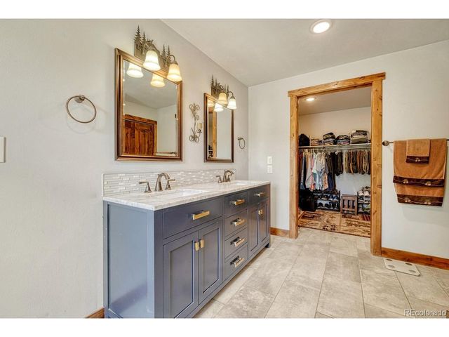 2207 Frances Dr, Loveland, CO 80537
