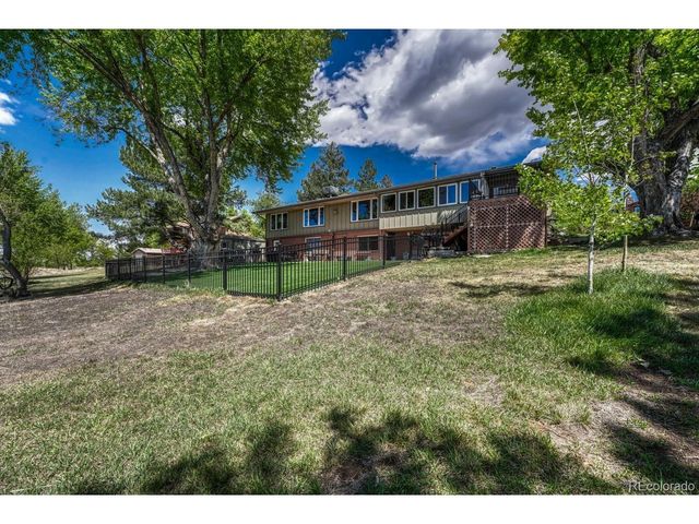 2207 Frances Dr, Loveland, CO 80537
