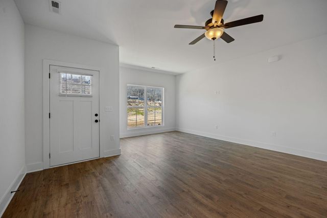 1886 Cotton Way, Chattanooga, TN 37404
