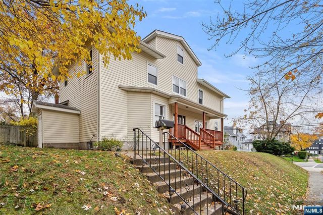 30 Clarendon Place, Hackensack, NJ 07601