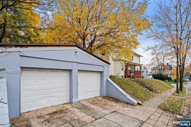 30 Clarendon Place, Hackensack, NJ 07601