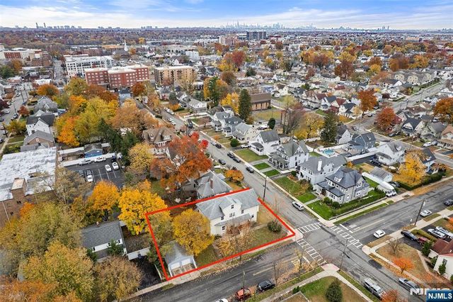 30 Clarendon Place, Hackensack, NJ 07601