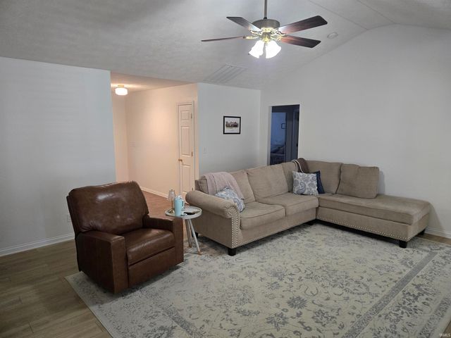 9830 Clippinger Road, Evansville, IN 47725