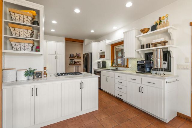 11750 Merganser Road, Klamath Falls, OR 97601