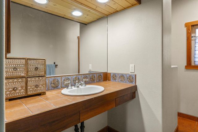 11750 Merganser Road, Klamath Falls, OR 97601