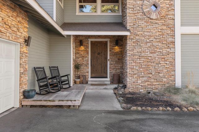 11750 Merganser Road, Klamath Falls, OR 97601