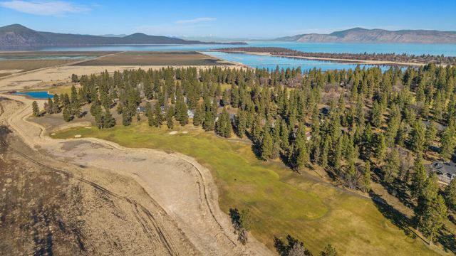 11750 Merganser Road, Klamath Falls, OR 97601