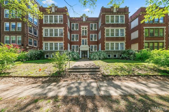 5394 Pershing Avenue 2E, St Louis, MO 63112