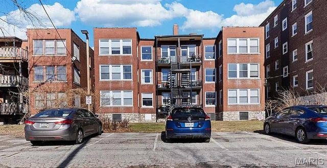5394 Pershing Avenue 2E, St Louis, MO 63112