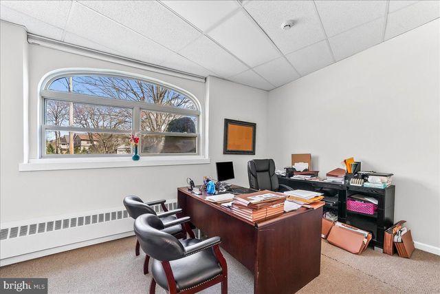 101 E DARBY RD, Havertown, PA 19083