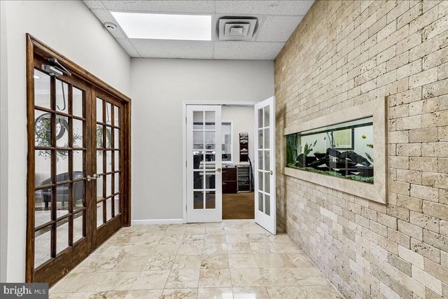 101 E DARBY RD, Havertown, PA 19083