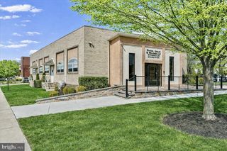 101 E DARBY RD, Havertown, PA 19083