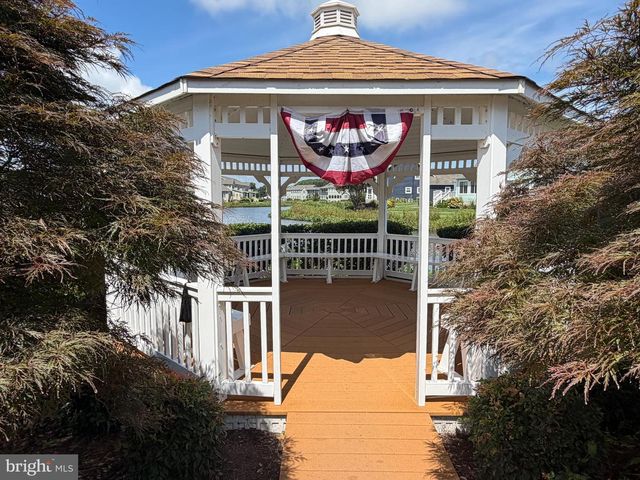 128 LAKESIDE DR, Lewes, DE 19958