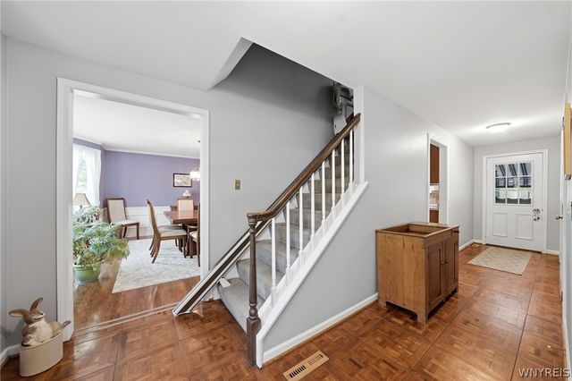 64 Bittersweet Lane, Orchard Park, NY 14127