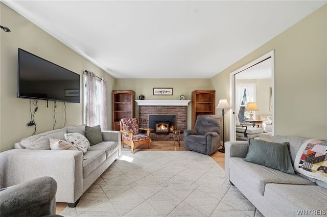 64 Bittersweet Lane, Orchard Park, NY 14127